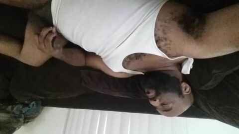 HD видео, любитель (гей), мастурбация (гей), медведь (гей), папа (гей), черный (гей)